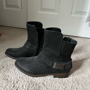 Crown Vintage Bailey Black ankle books